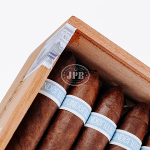 WunderLust Petit Belicoso 4 1/2 x 54 (40)   